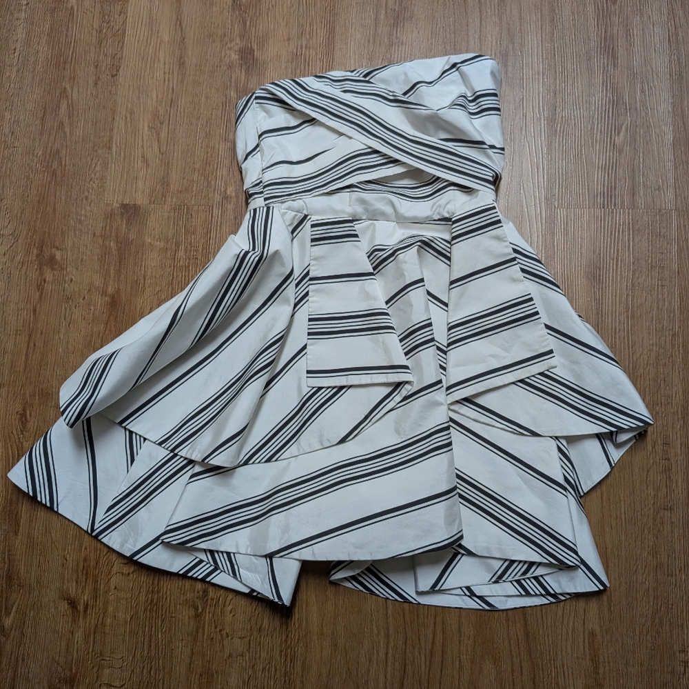 Cameo Strapless Black & White Striped Structured Mini Dress Size S